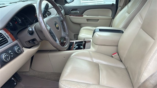 Used 2014 Chevrolet Tahoe LTZ image 25