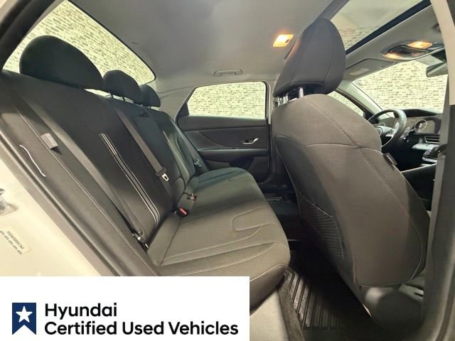 Certified 2025 Hyundai Elantra SEL FWD image 13