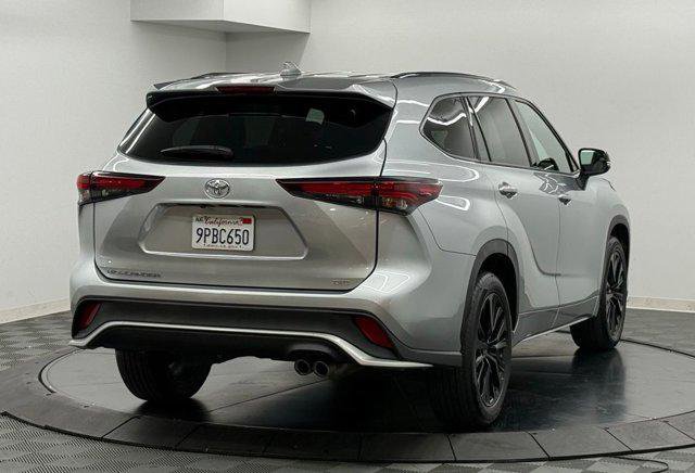Certified 2024 Toyota Highlander XSE image 6