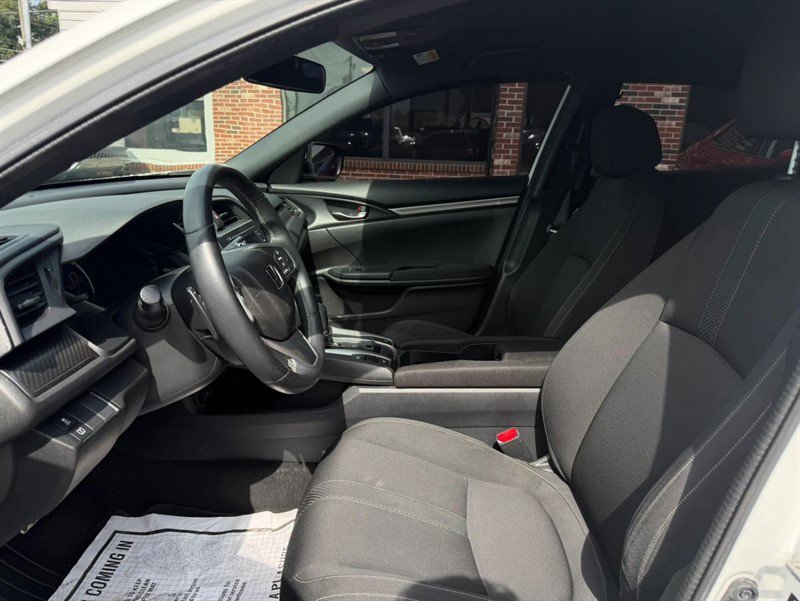 Used 2017 Honda Civic Sport image 9