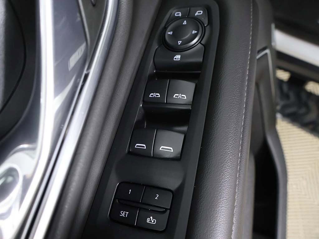 Used 2021 Chevrolet Tahoe Z71 image 36
