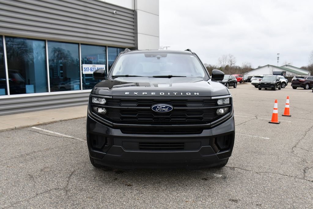 Used 2025 Ford Expedition Active image 10