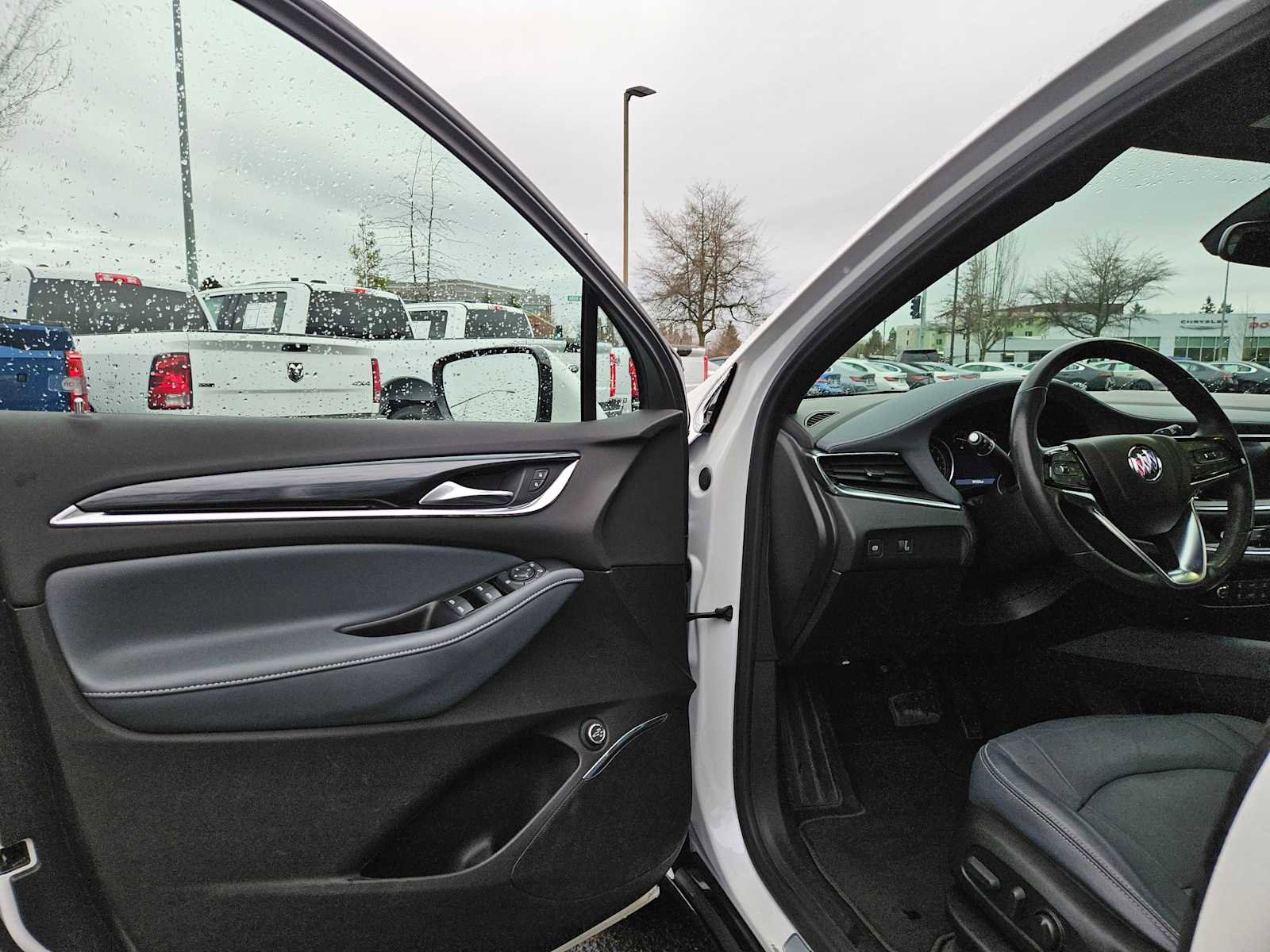 Used 2023 Buick Enclave Essence w/ Experience Buick Package image 23