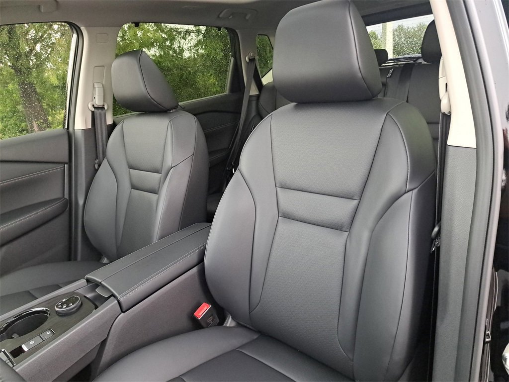 New 2026 Nissan Rogue SV image 20