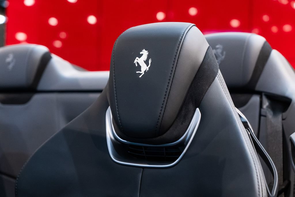 Used 2024 Ferrari Roma Spider image 6