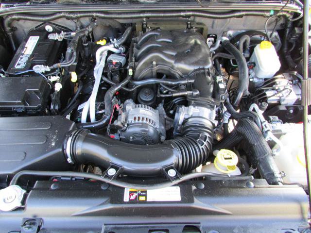 Used 2012 Jeep Wrangler Unlimited Sahara AWD/4WD image 22