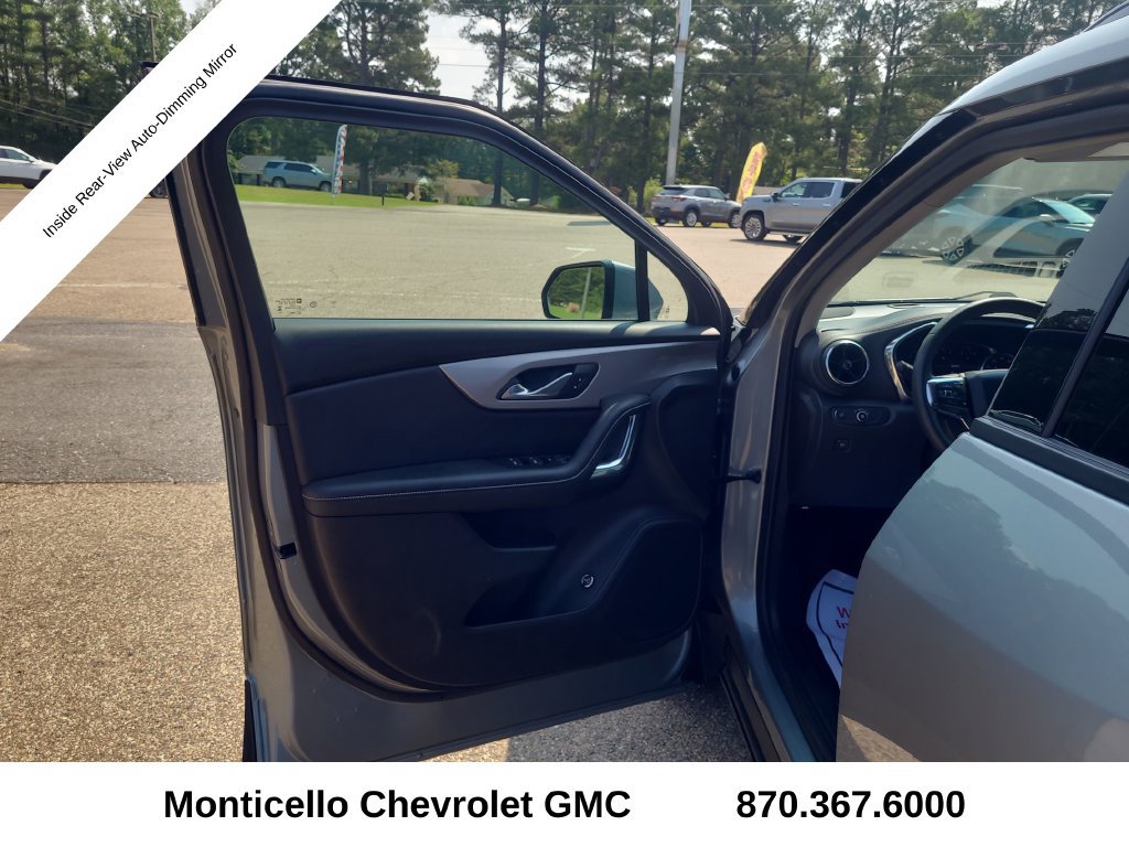 Used 2023 Chevrolet Blazer LT w/ Convenience Package FWD image 13