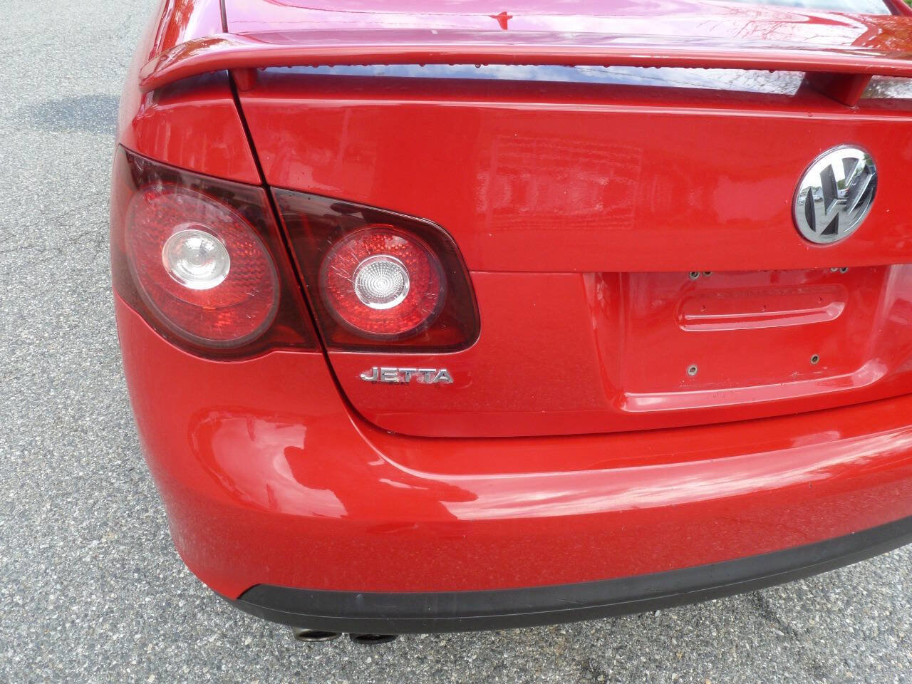 Used 2008 Volkswagen Jetta Wolfsburg Edition FWD image 12