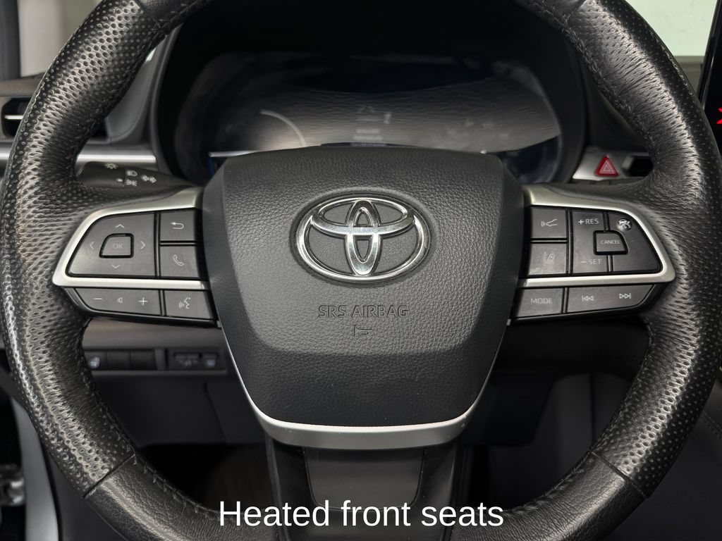 Used 2024 Toyota Sienna XLE FWD image 14