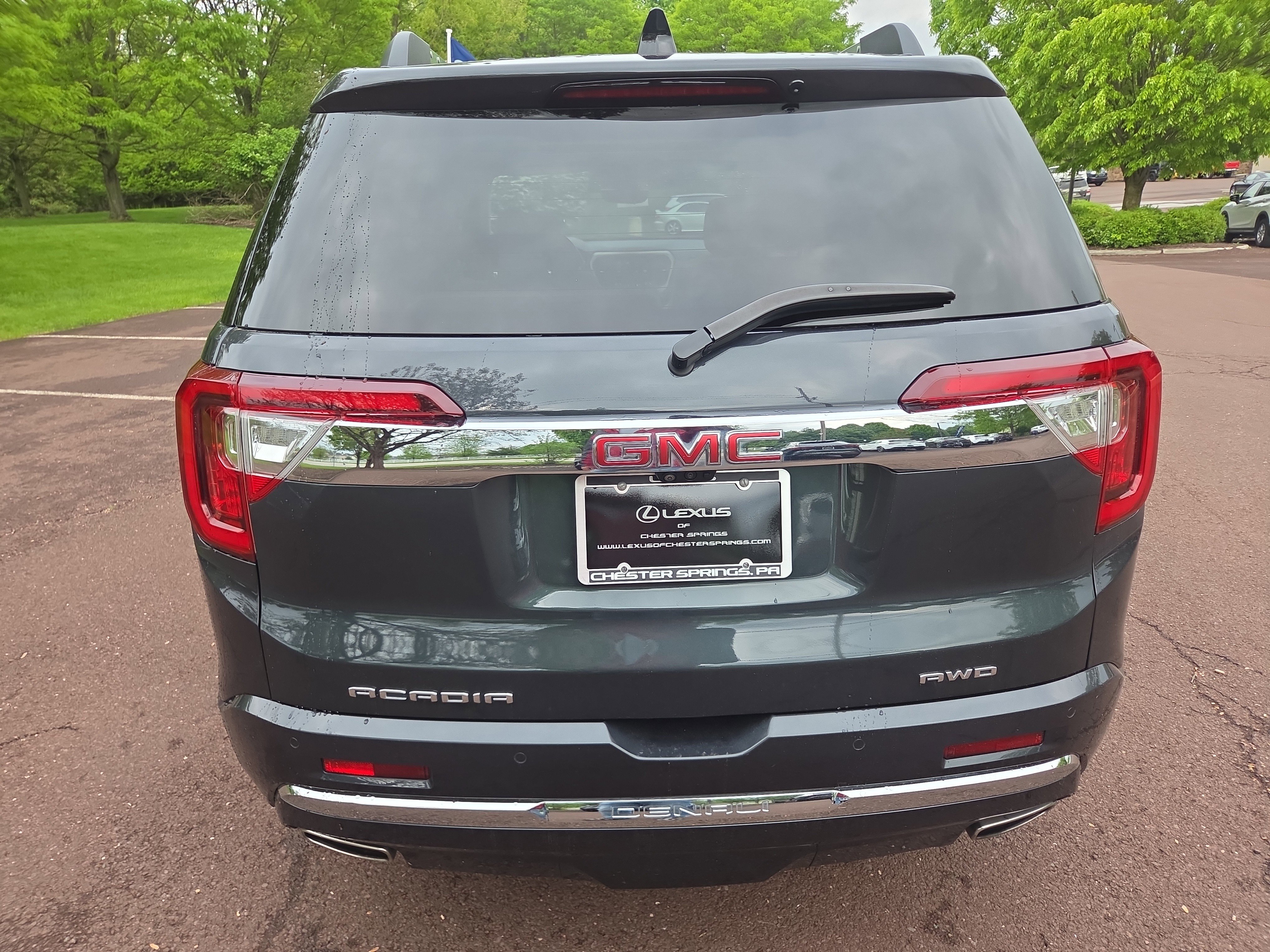 Used 2021 GMC Acadia Denali w/ Denali Ultimate Package AWD/4WD image 4