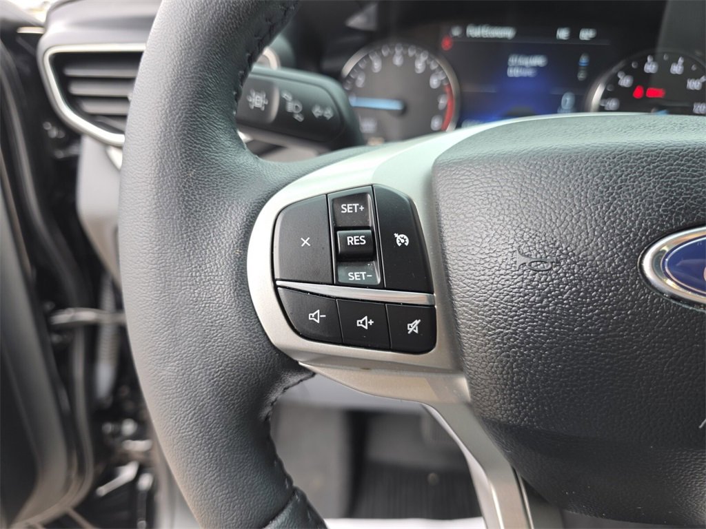 Used 2023 Ford Explorer XLT w/ Equipment Group 202A image 32