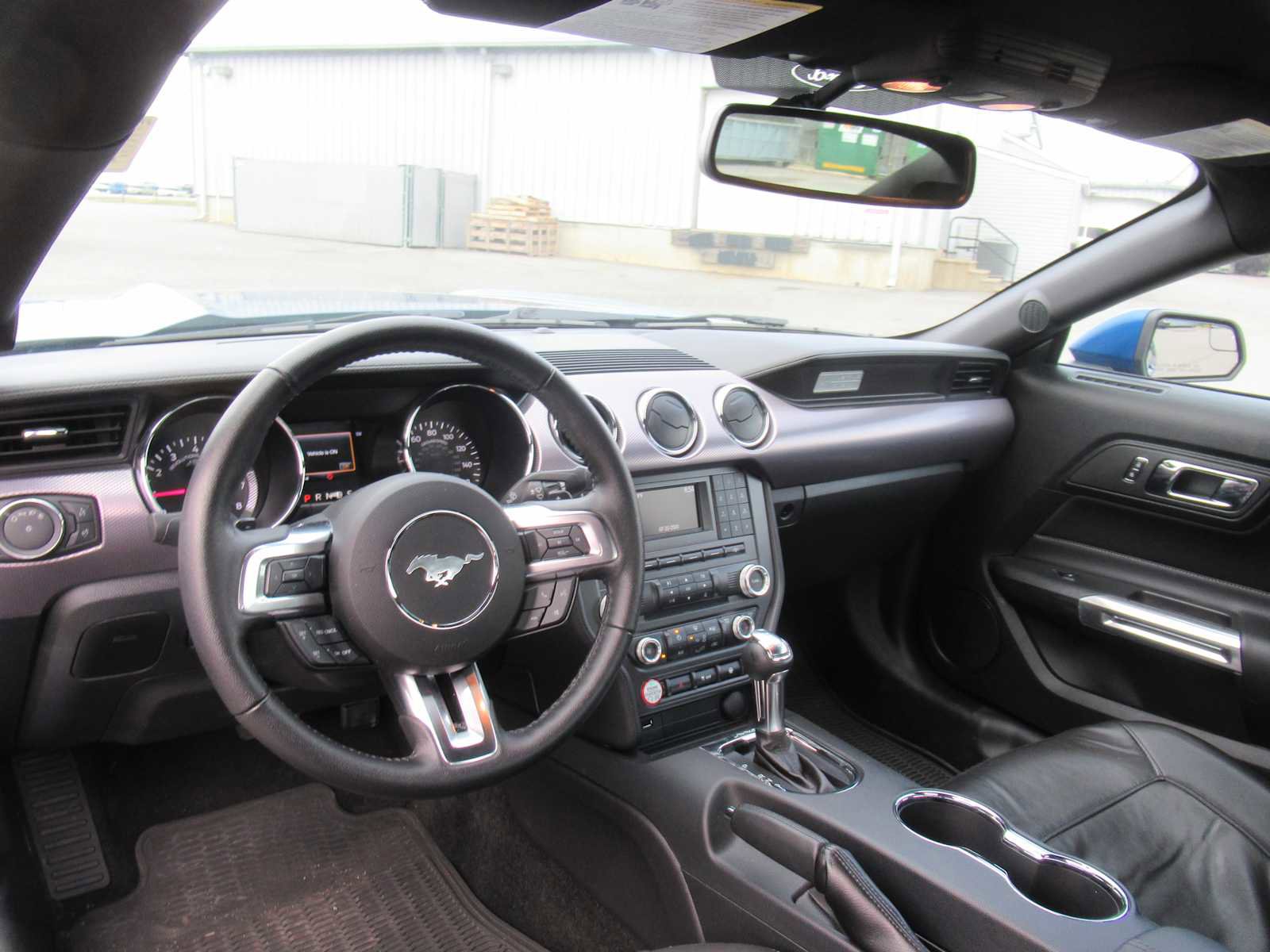 Used 2017 Ford Mustang EcoBoost image 15