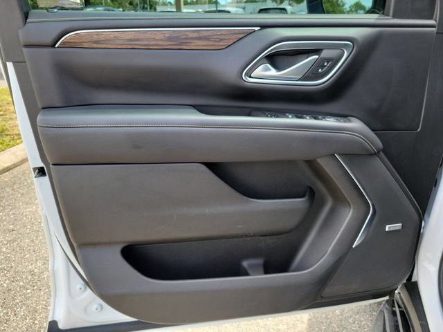 Used 2022 Chevrolet Suburban Premier AWD/4WD image 22