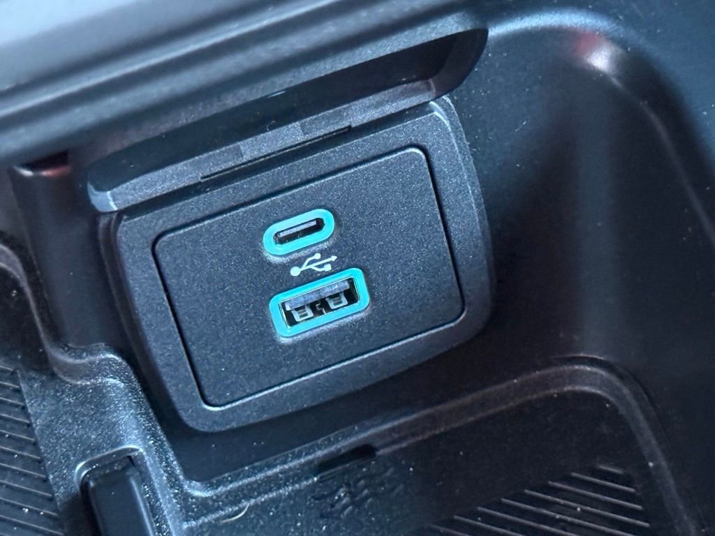 Used 2025 Ford Bronco 4-Door image 32