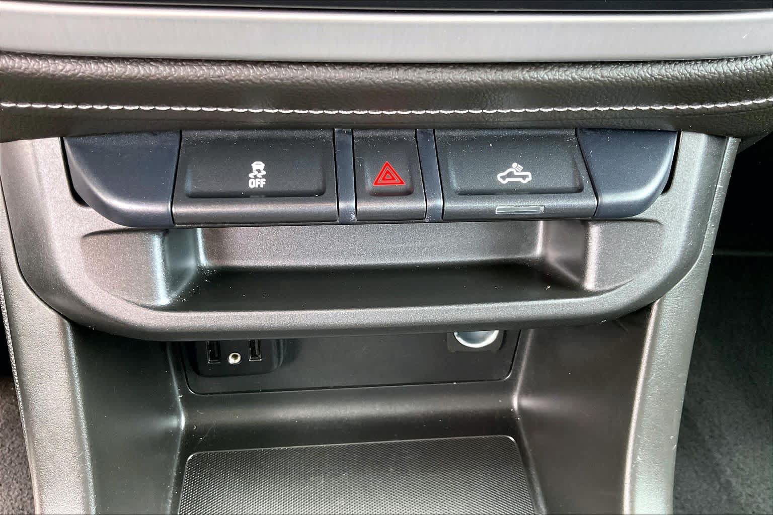 Used 2022 GMC Canyon Elevation RWD image 32