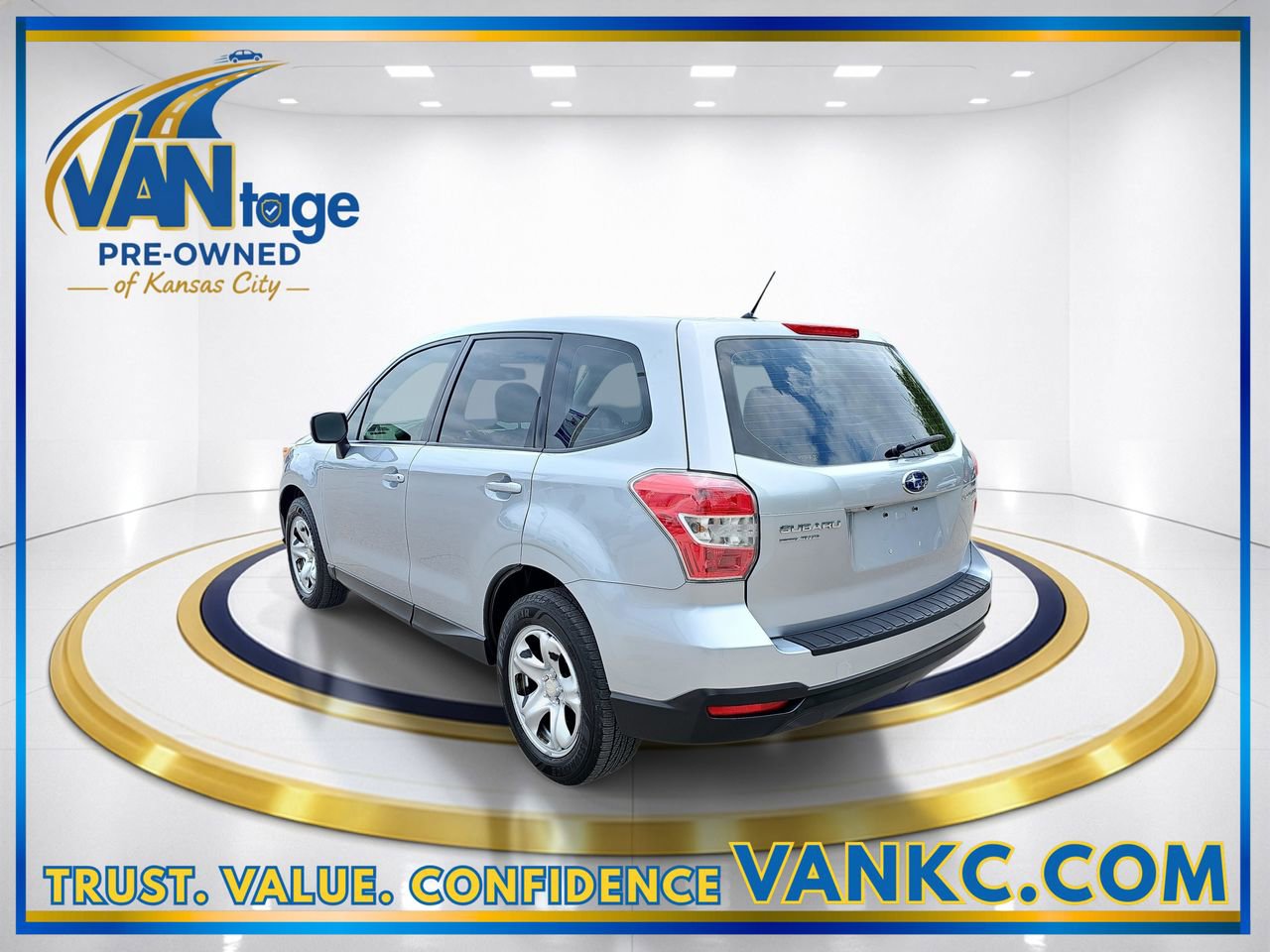Used 2015 Subaru Forester 2.5i AWD/4WD image 9