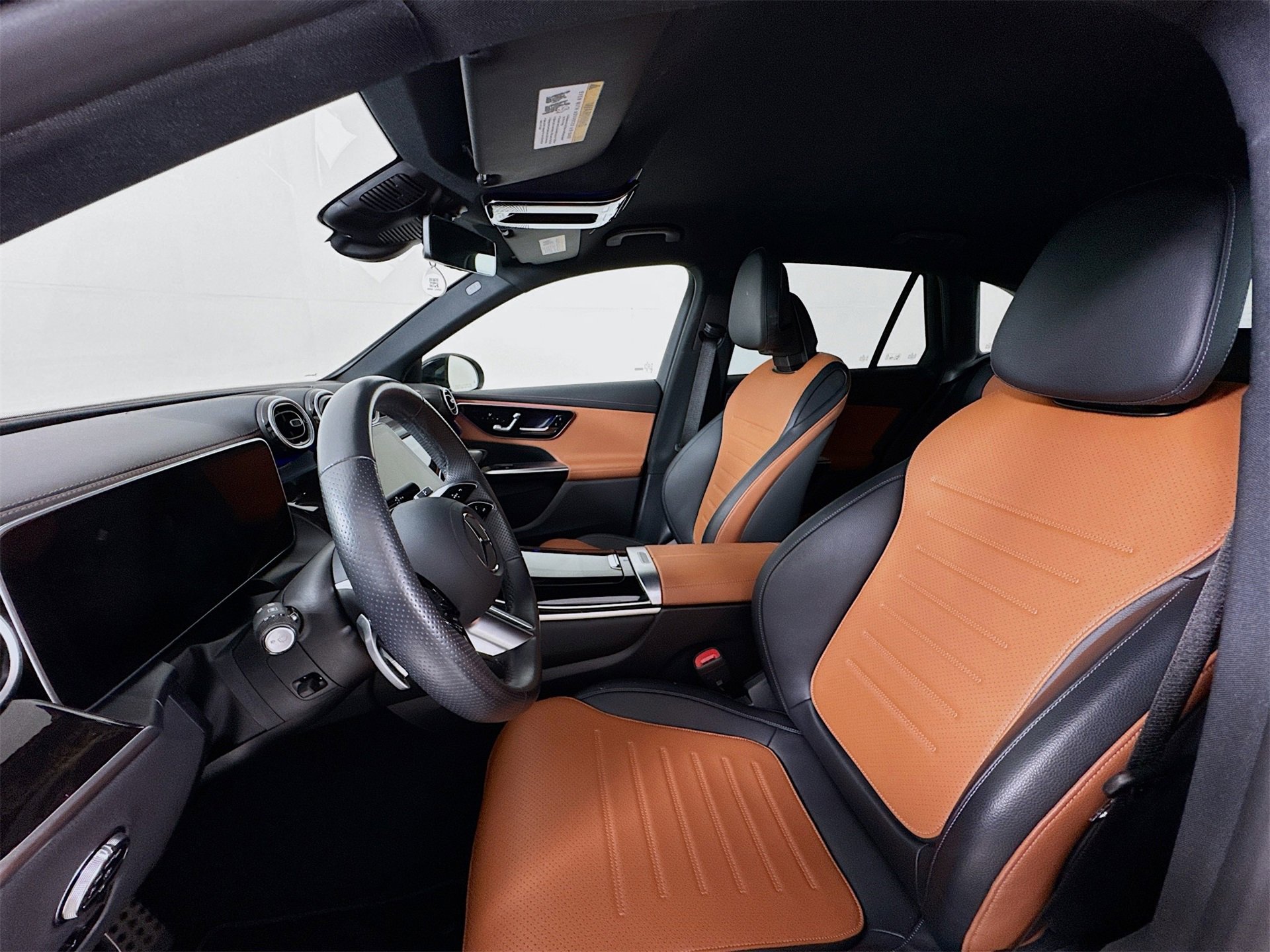 Certified 2024 Mercedes-Benz GLC 300 image 23