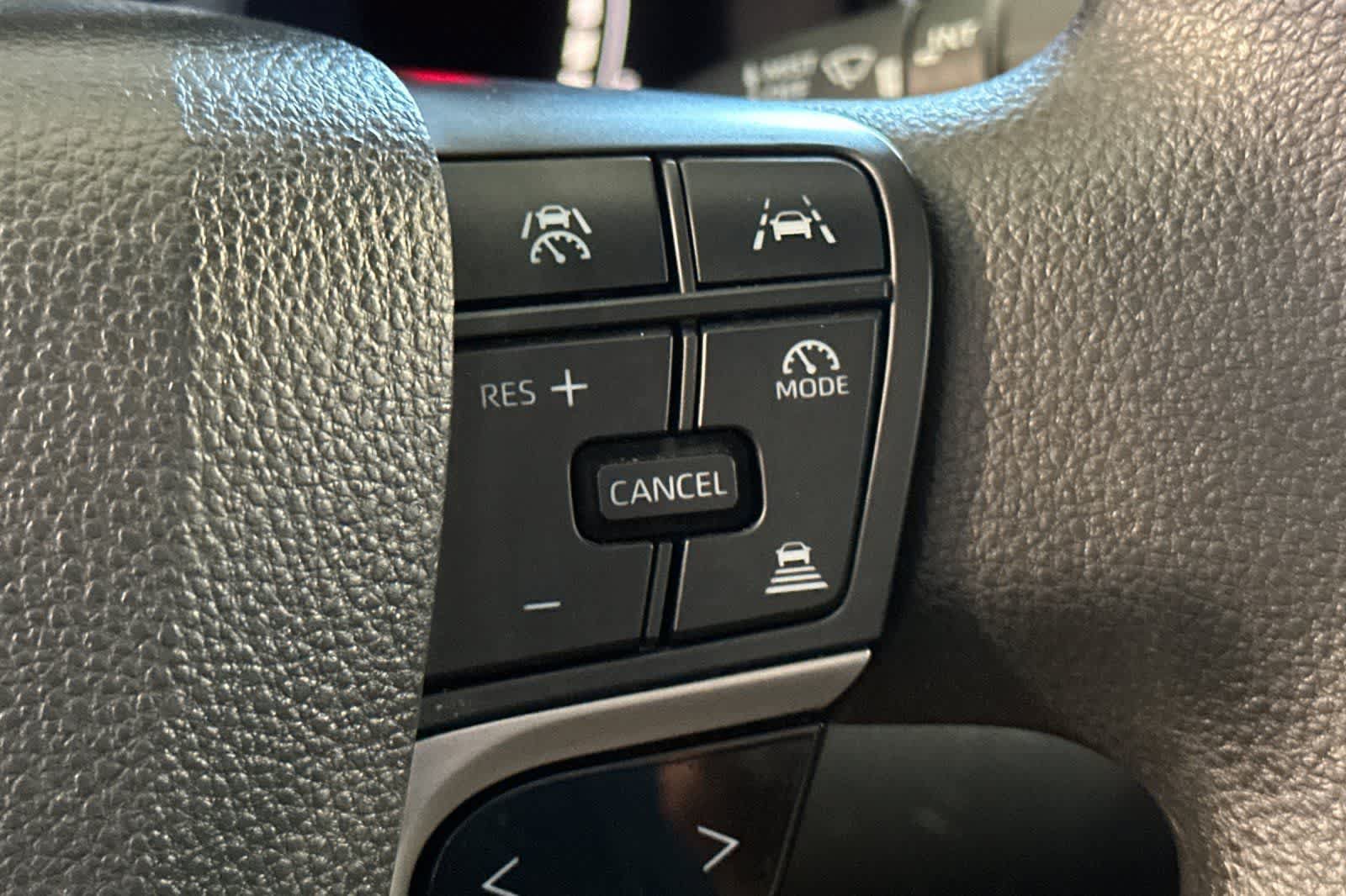 Used 2025 Toyota Camry LE FWD image 29