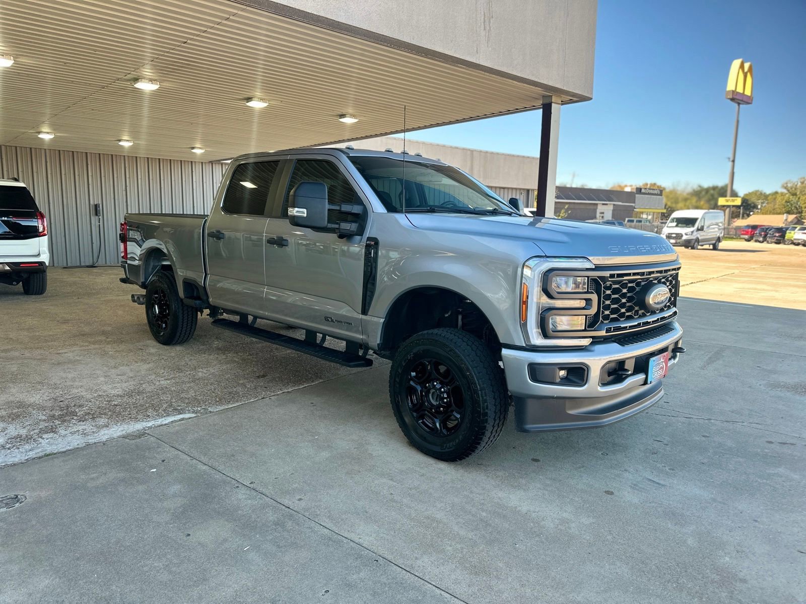 Used 2023 Ford F250 XL w/ STX Appearance Package image 11