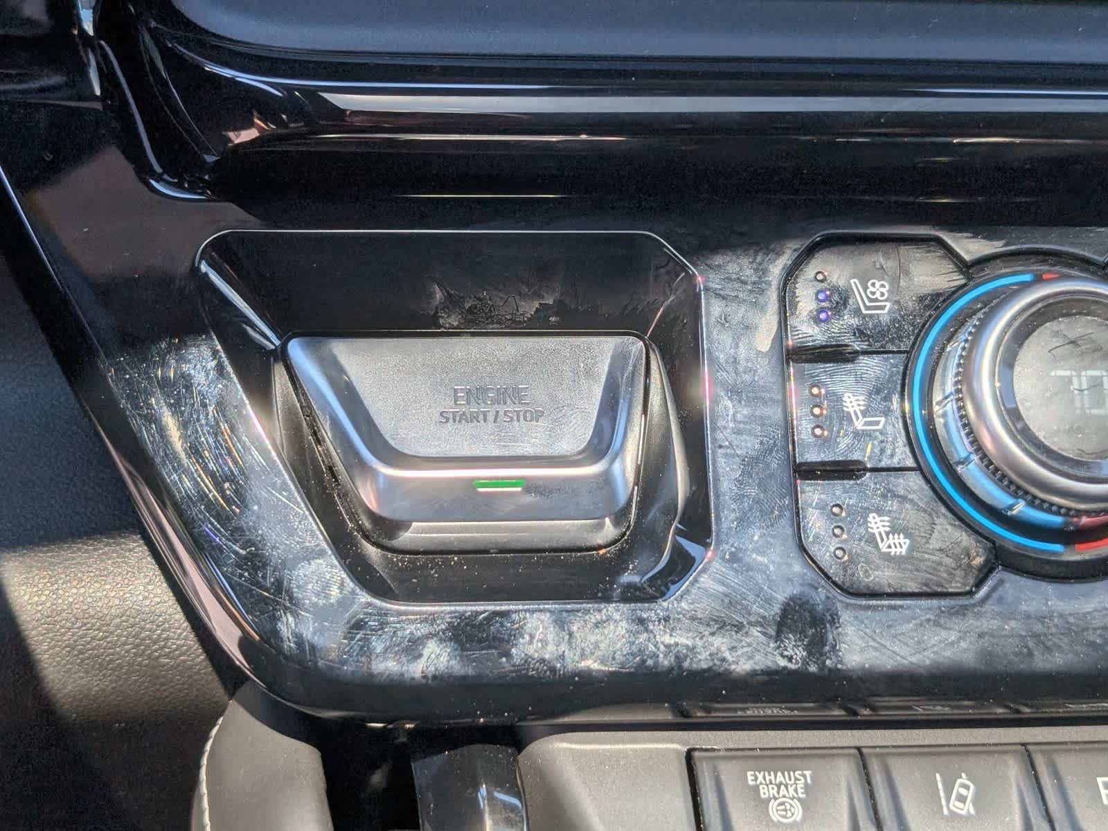 Used 2025 GMC Sierra 2500 AT4X AWD/4WD image 29