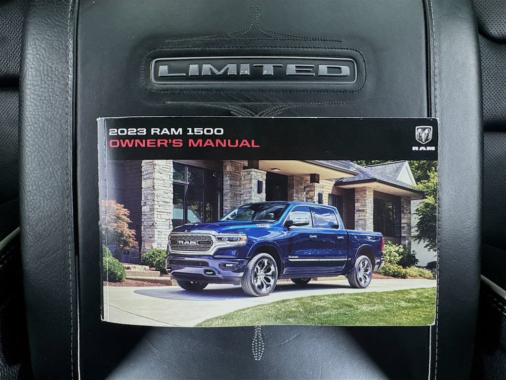 Used 2023 RAM 1500 Limited w/ Body-Colour Bumper Group AWD/4WD image 35
