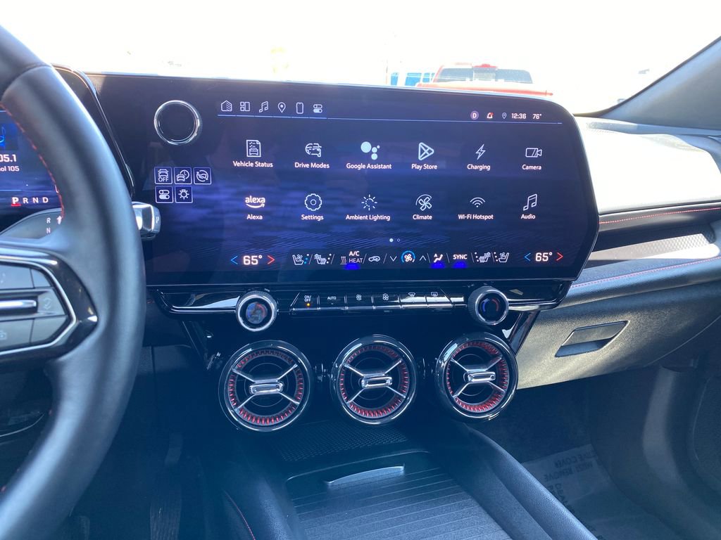 Used 2025 Chevrolet Blazer EV RS AWD/4WD image 17