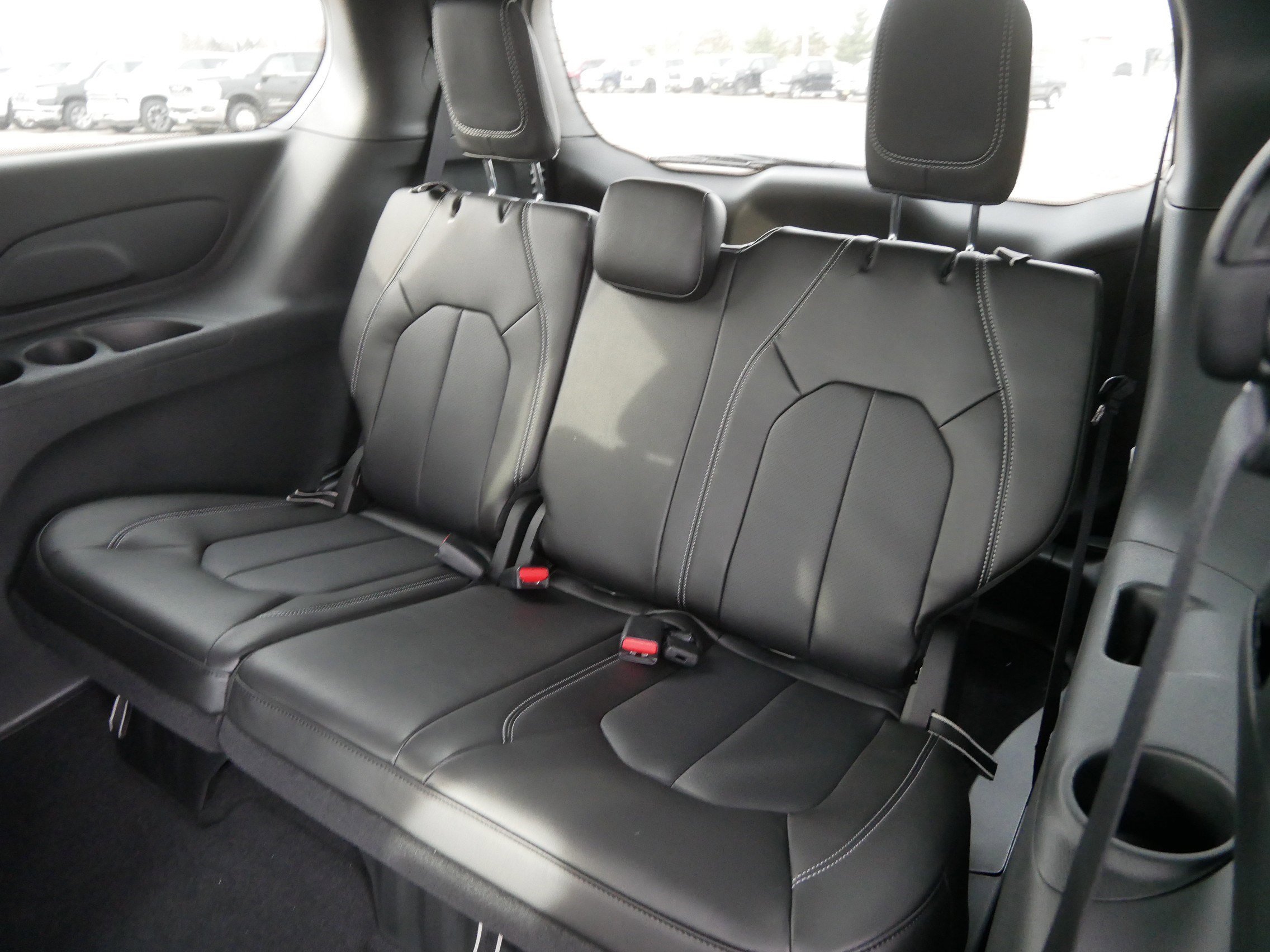 New 2026 Chrysler Voyager LX image 9