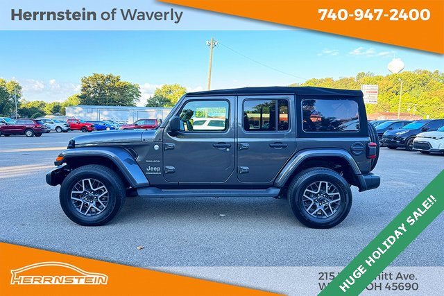 Used 2024 Jeep Wrangler Sahara image 4