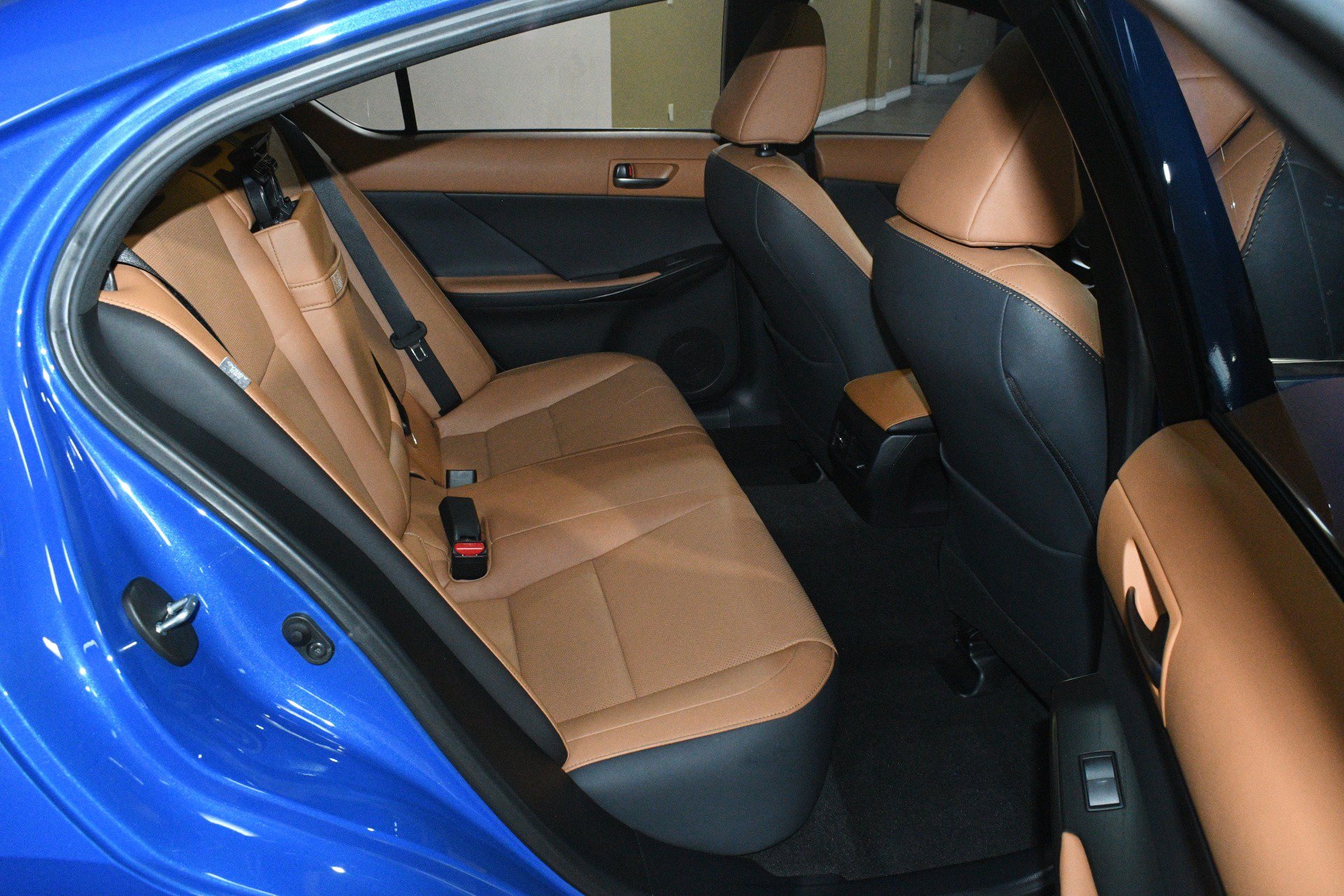 Used 2023 Lexus IS 300 w/ Premium Package RWD image 48