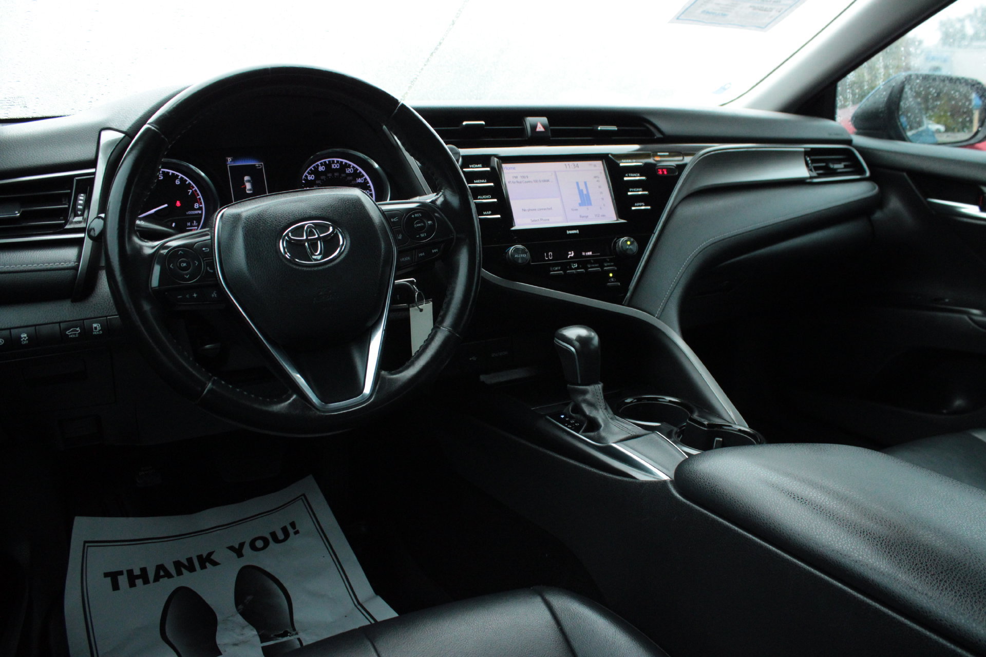Used 2020 Toyota Camry SE FWD image 19
