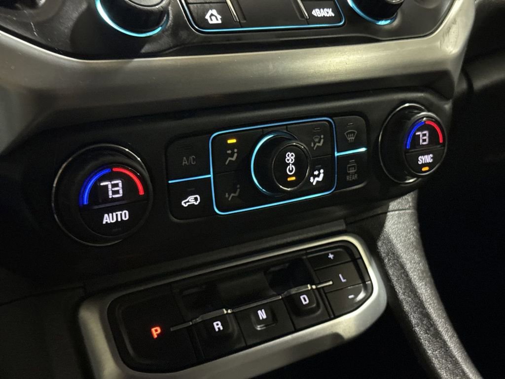 Used 2021 GMC Acadia SLE w/ Driver Convenience Package image 16