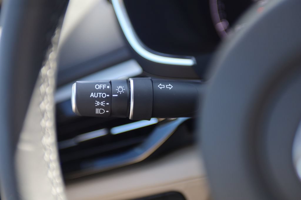 Used 2026 Acura MDX FWD w/ Technology Package image 15