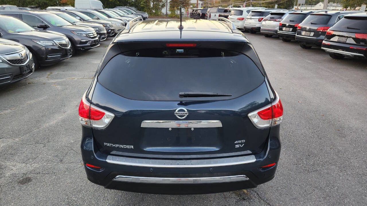 Used 2015 Nissan Pathfinder SV w/ Cargo Package AWD/4WD image 12