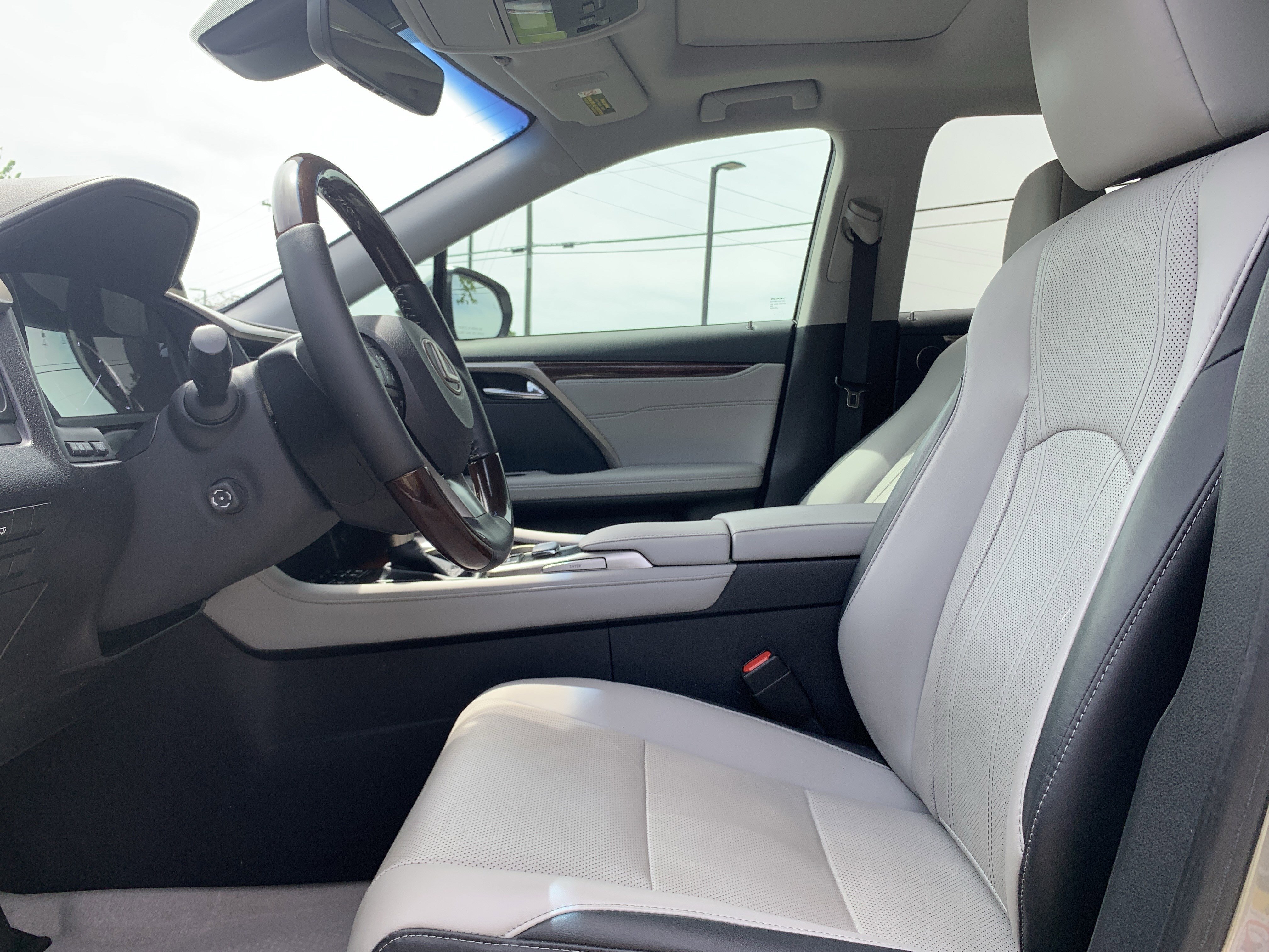 Used 2018 Lexus RX 350 AWD w/ Premium Package image 16