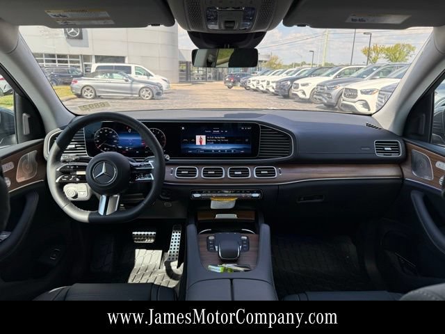 Certified 2026 Mercedes-Benz GLS 450 4MATIC image 18