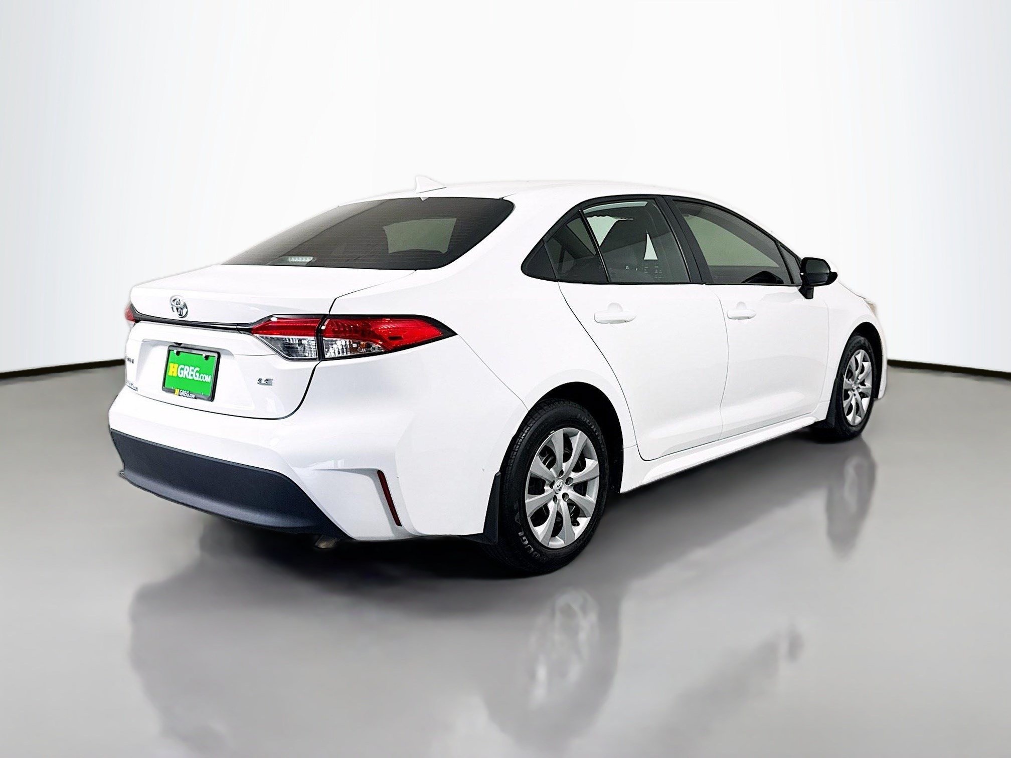 Used 2025 Toyota Corolla LE FWD image 10