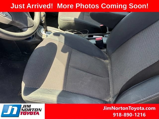 Used 2017 Nissan Versa SV FWD image 8