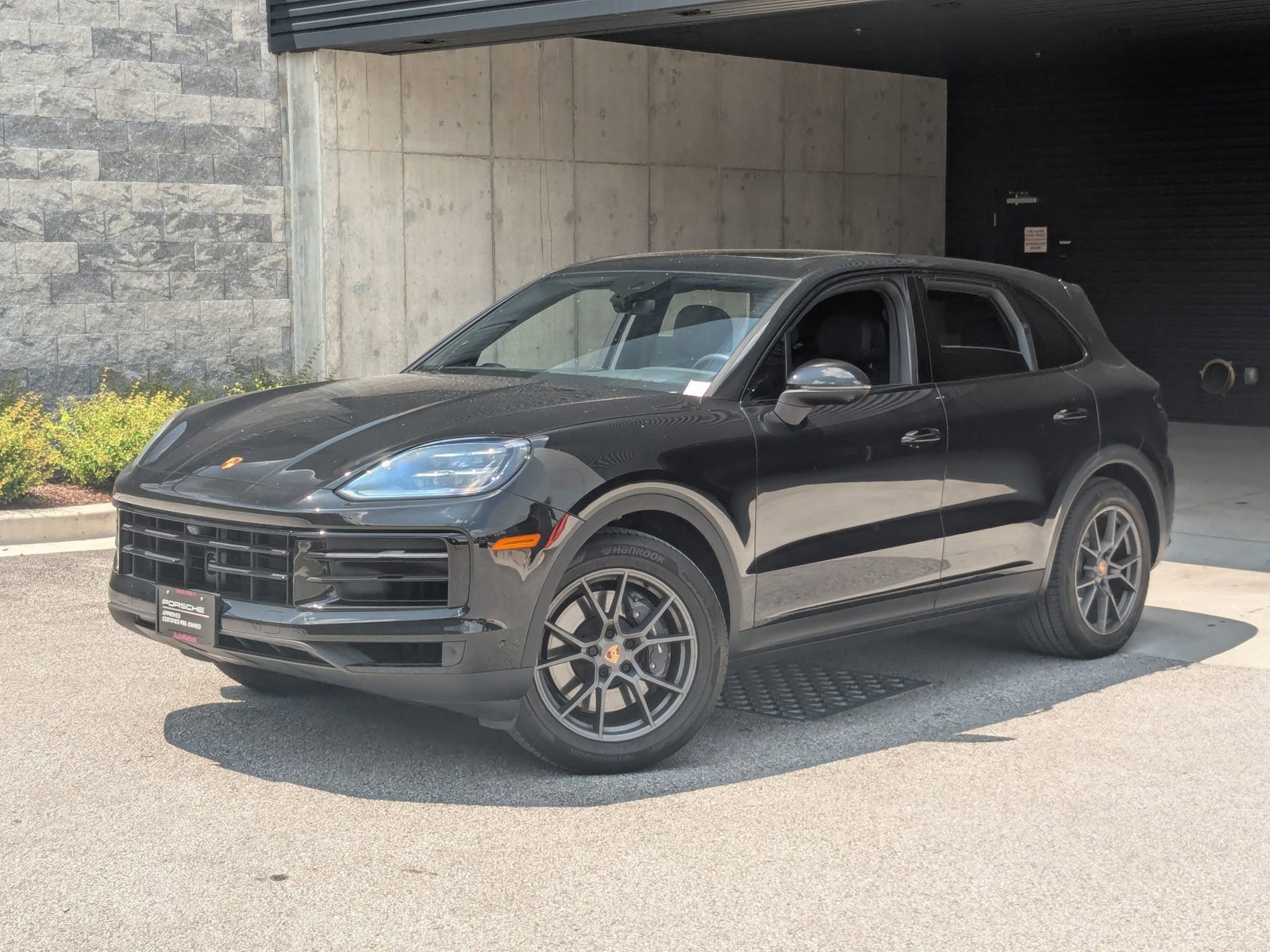 Certified 2025 Porsche Cayenne