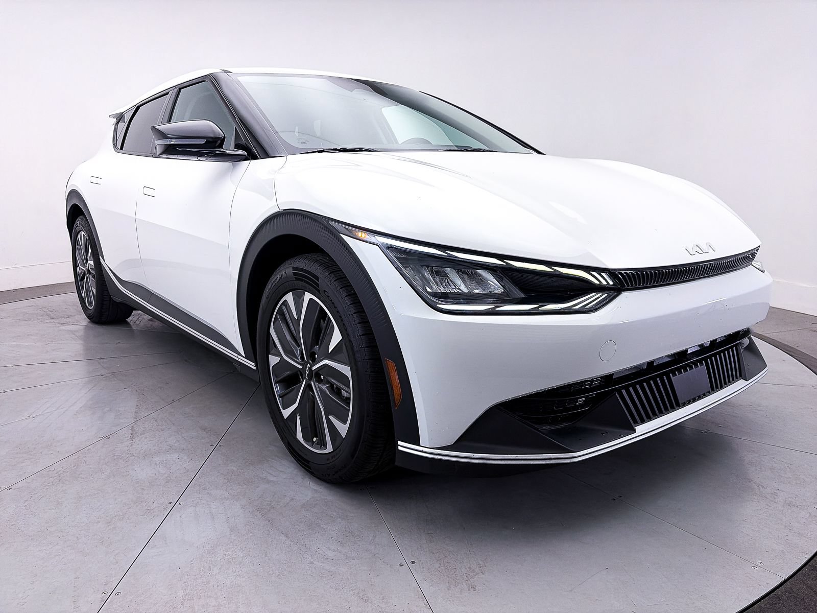 Certified 2022 Kia EV6 Light RWD image 11