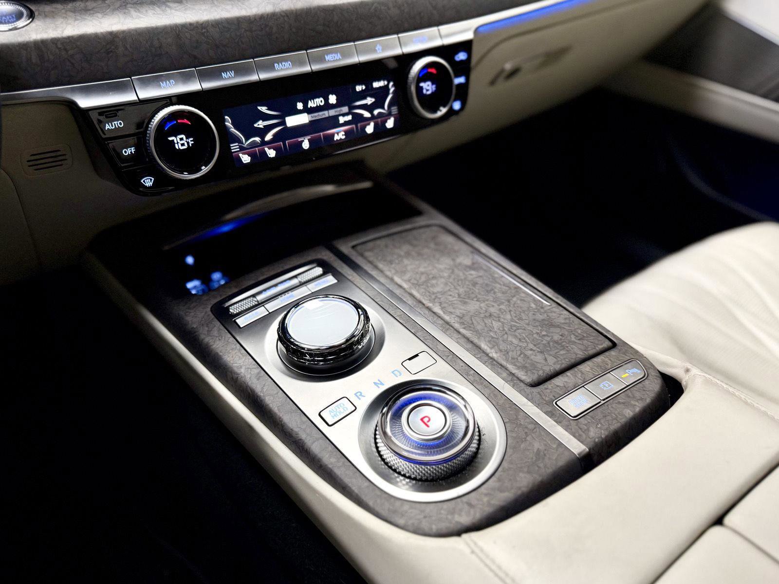 Used 2023 Genesis Electrified G80 image 22