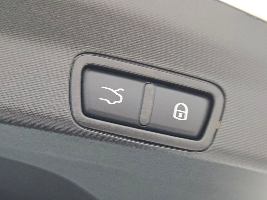 Used 2024 Alfa Romeo Stelvio Veloce image 19