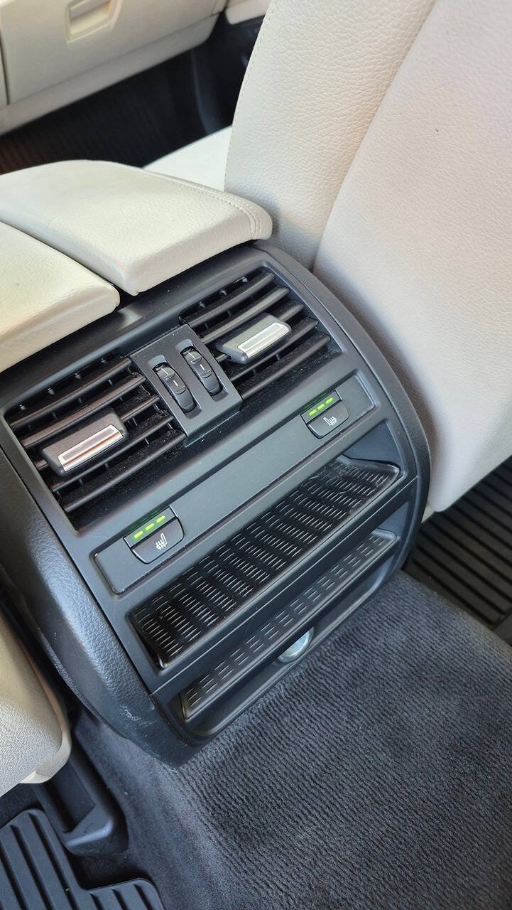 Used 2013 BMW 550i xDrive Sedan AWD/4WD image 61