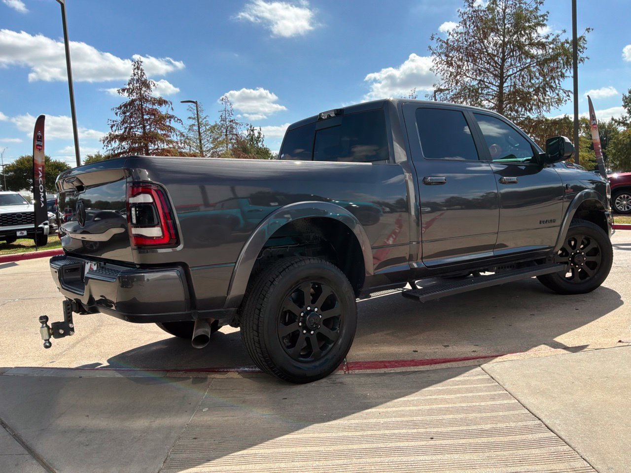 Used 2021 RAM 2500 Laramie w/ Night Edition AWD/4WD image 6