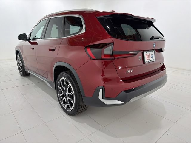 Used 2026 BMW X1 xDrive28i w/ Technology Package AWD/4WD image 3