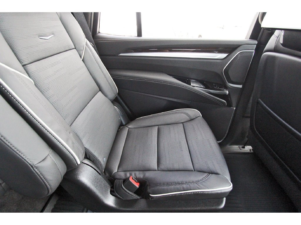 New 2027 Cadillac Escalade Luxury w/ Touring Package AWD/4WD image 11