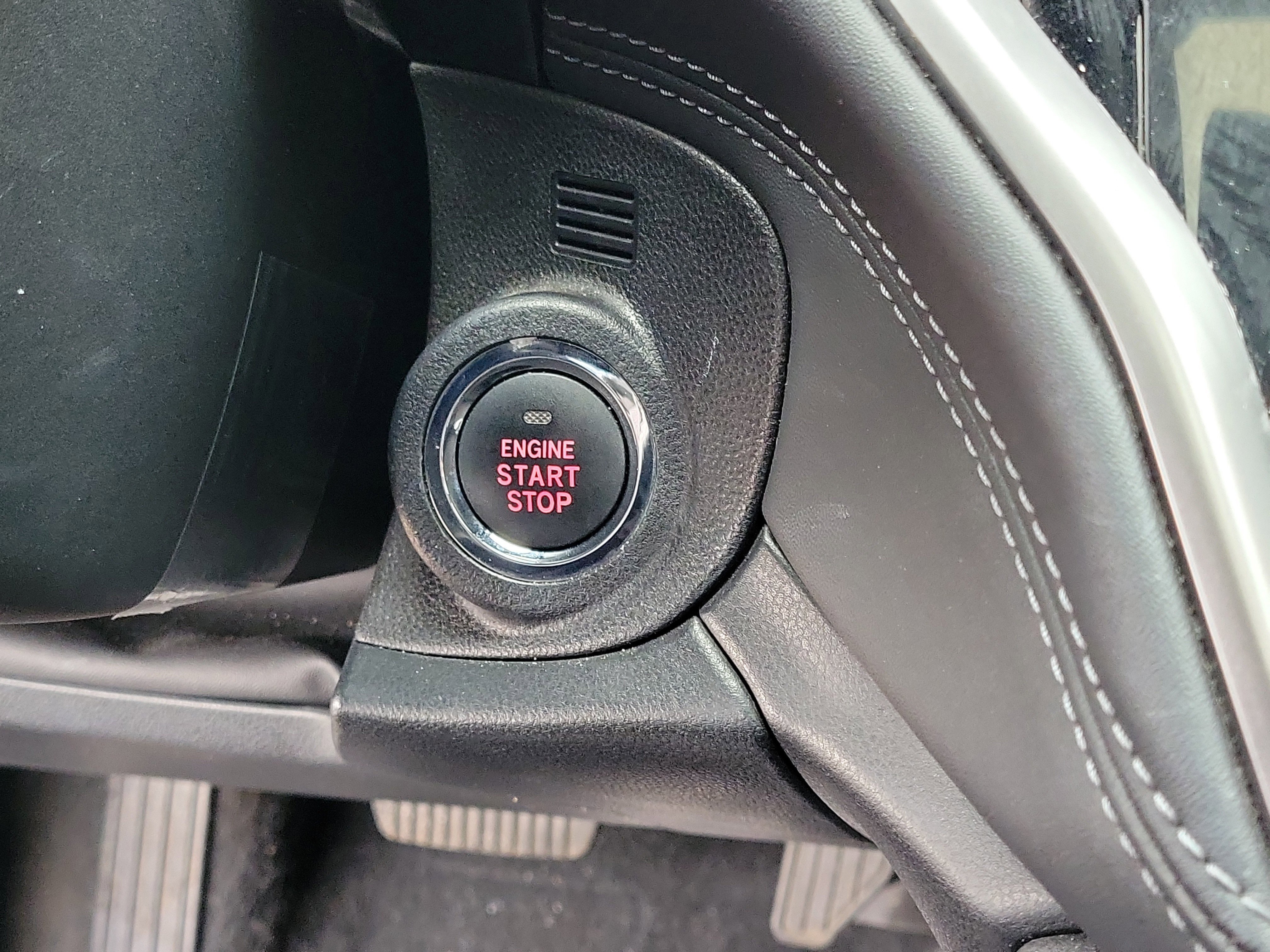 Used 2023 Subaru Outback Limited image 28