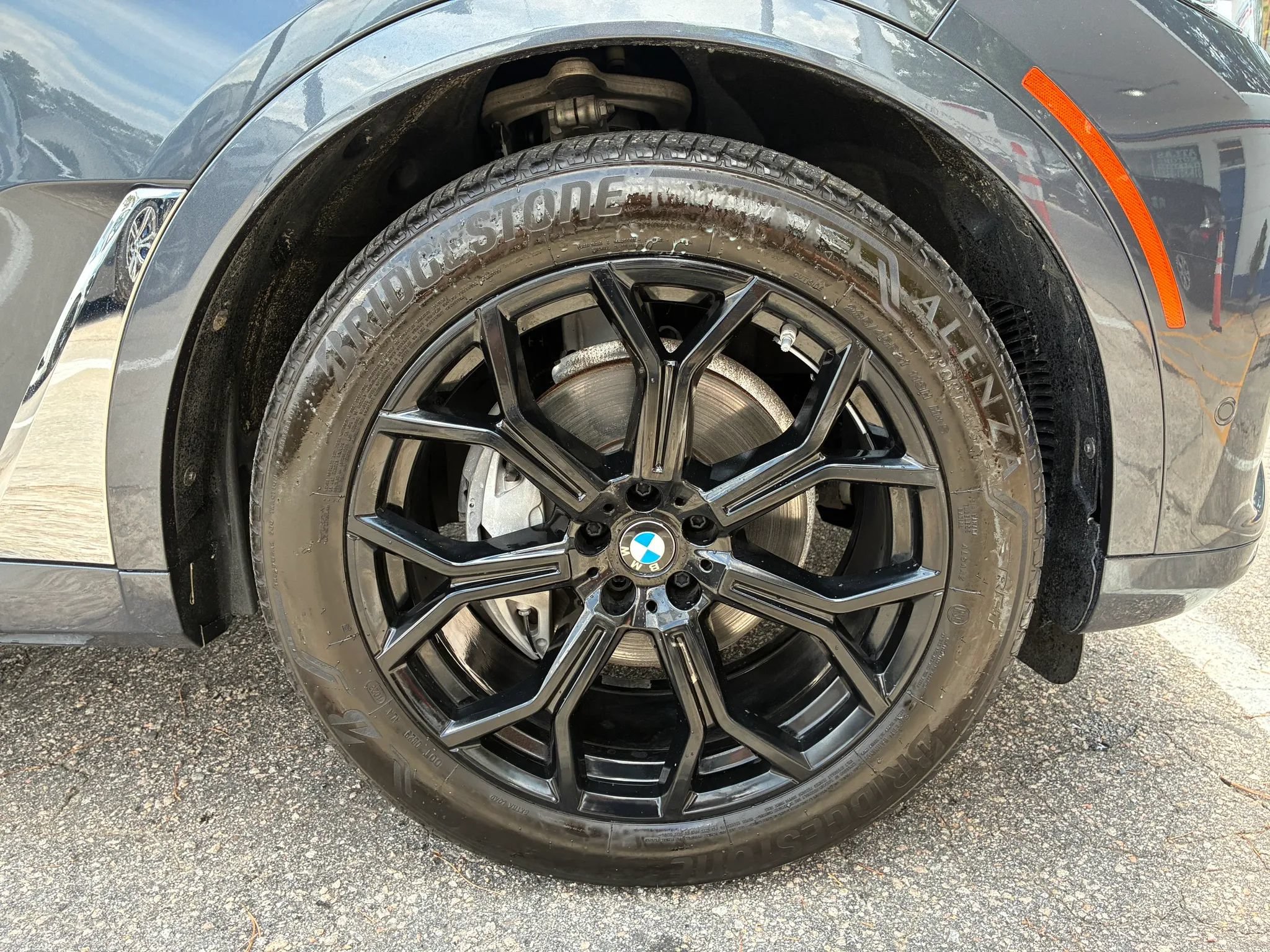 Used 2020 BMW X7 xDrive40i w/ Premium Package AWD/4WD image 28