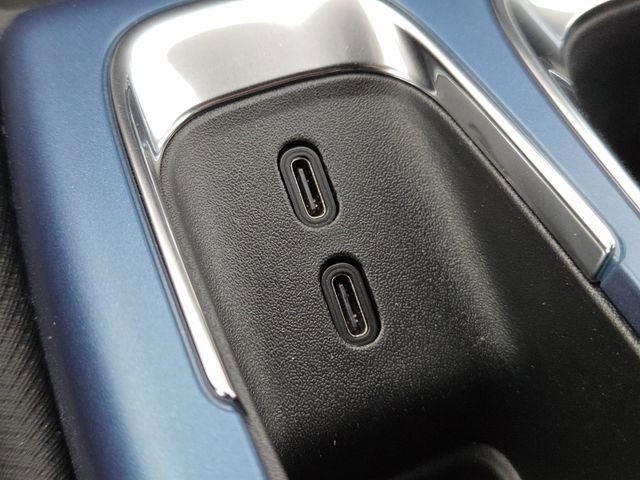 New 2026 Chevrolet Equinox EV LT image 8