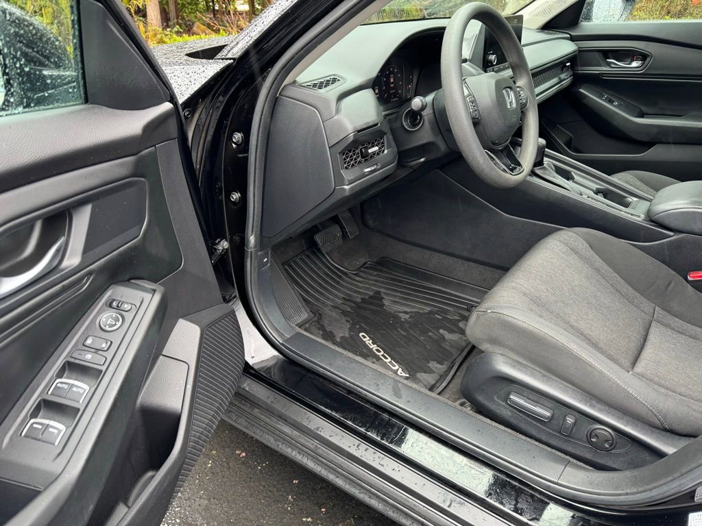 Certified 2023 Honda Accord EX image 6