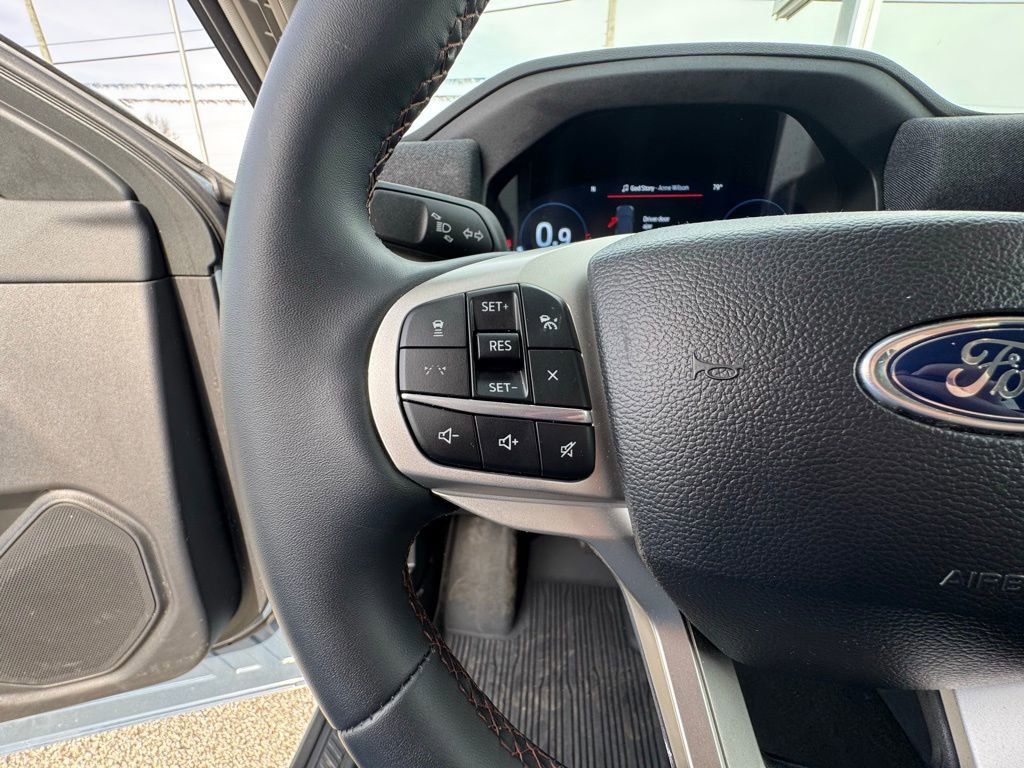 Used 2025 Ford Explorer Active image 24